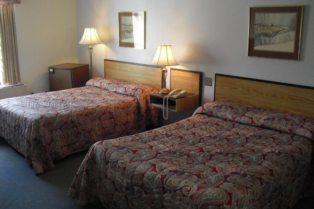 Auberge La Diligence Dolbeau-Mistassini الغرفة الصورة